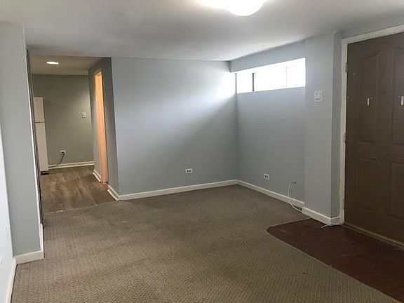 3rd image of 2059 W Erie St #1