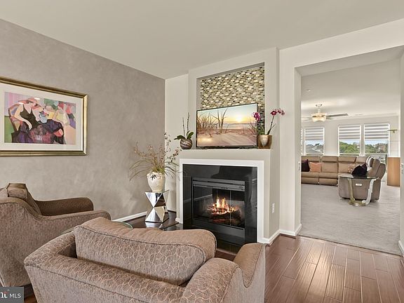 5th image of 524 Copley Pl #5-B
