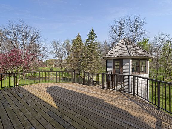 4th image of 11299 Forest Ct NE