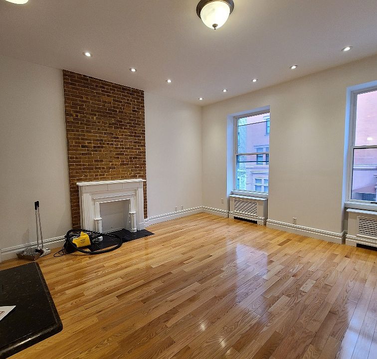 1st image of 26 E 84th St APT 2A