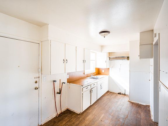 3rd image of 5419 Avenue D