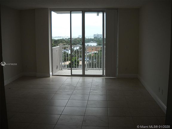 4th image of 2020 NE 135th St APT 909