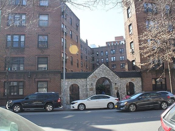 3rd image of 42-45 Kissena Blvd #E4