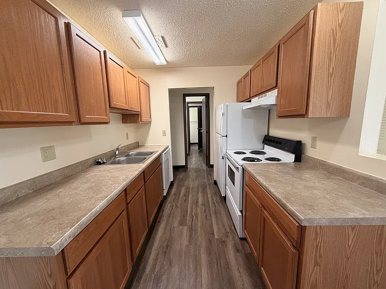 Winding Hills Apartments — Photo 125