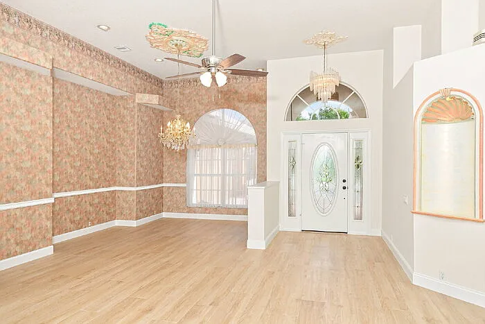 3 bed, 2.0 bath, 2754 sqft, $3,250 — Photo 3