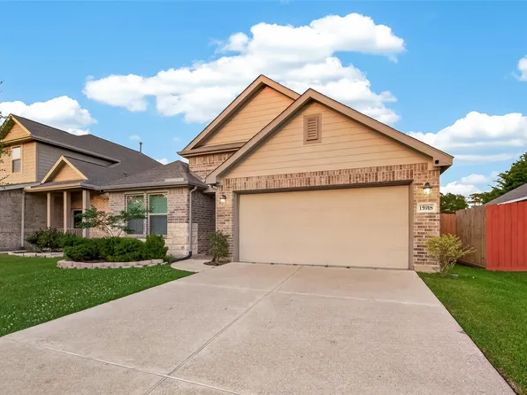 15918 Tug Ct, Crosby, TX 77532