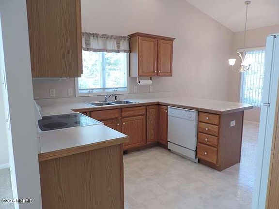 3rd image of 1129 Aspen Dr