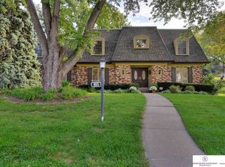 955 S 94th St, Omaha, NE 68114