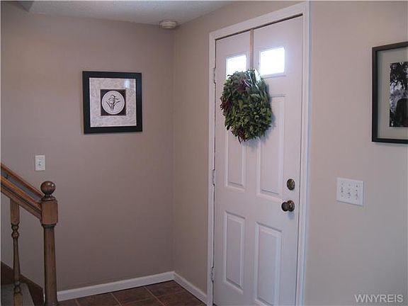 3rd image of 253 Wimbledon Ct