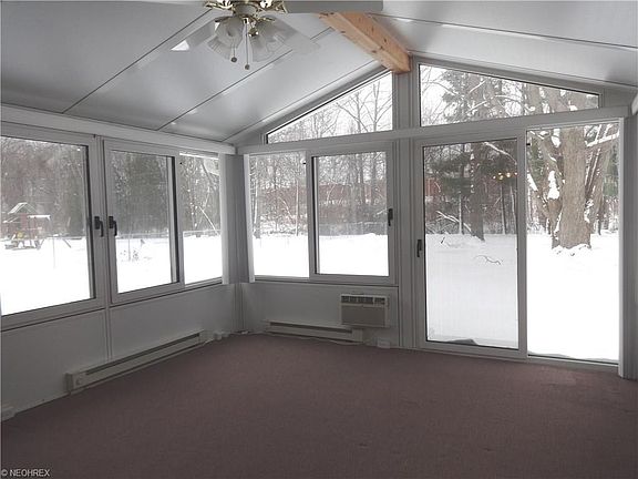 3 season room
