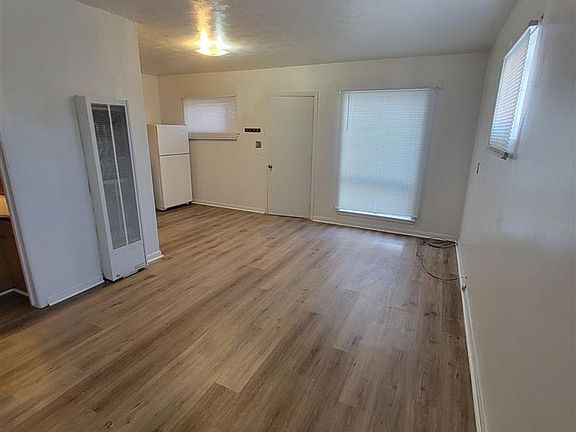 2nd image of 208 E Saint Joseph St #9