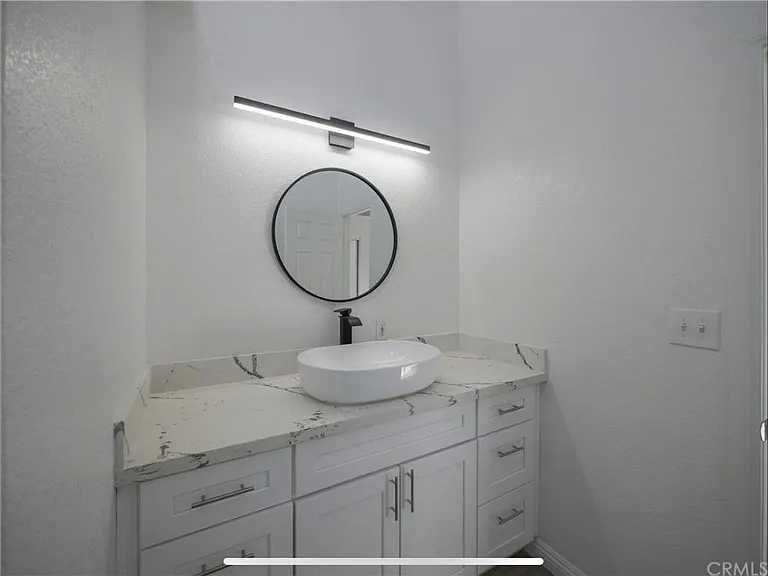 33909 Navajo Trl — Photo 9