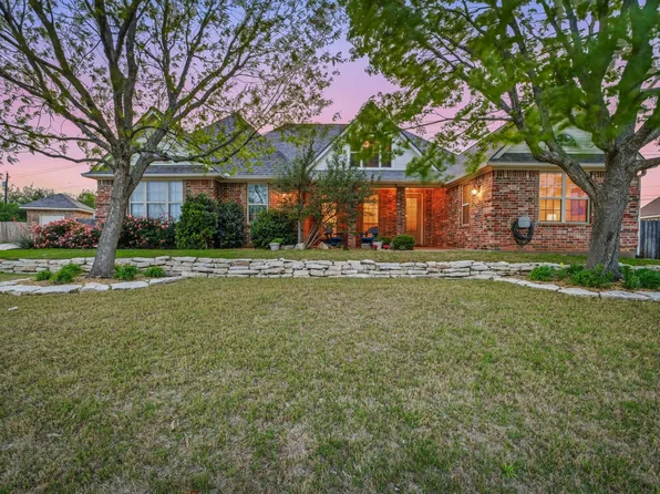 789 Bluebonnet Dr, Stephenville, TX 76401