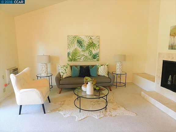 5th image of 2079 Ascot Dr Unit 239
