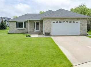 1304 Ashley Ln SW, Rochester, MN 55902