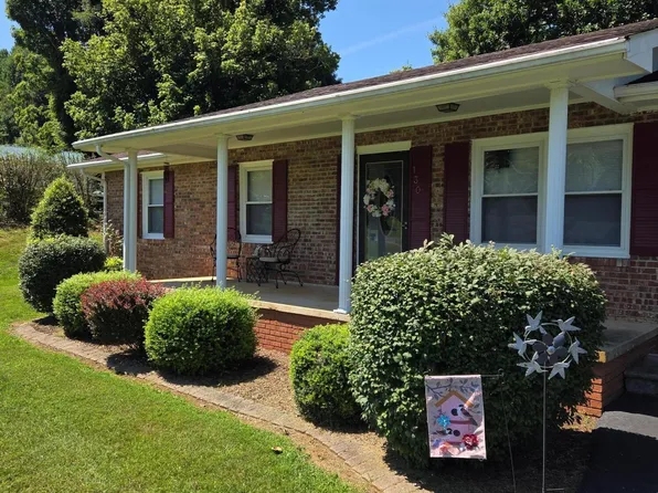 130 Unaka Subdivision Rd, Elizabethton, TN 37643