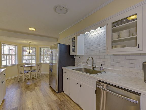 5th image of 516 Inglewood Dr