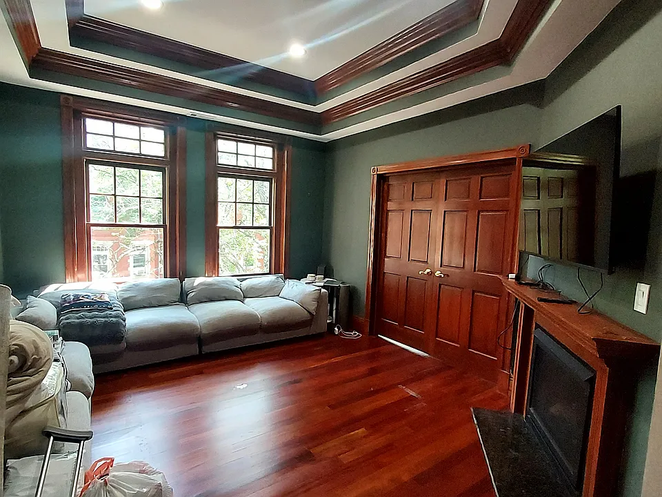 9 Strathmore Rd #4