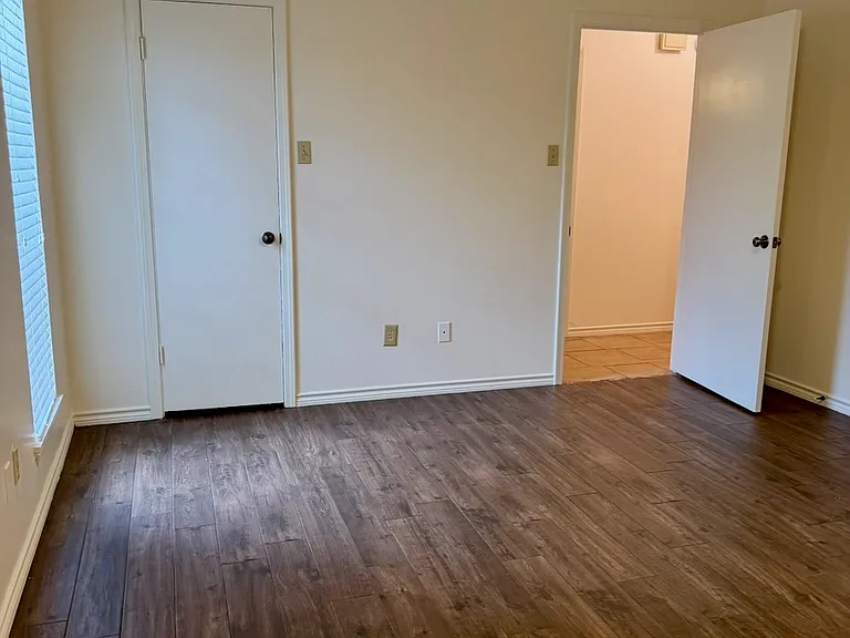 404B Fawn Trl #B — Photo 12