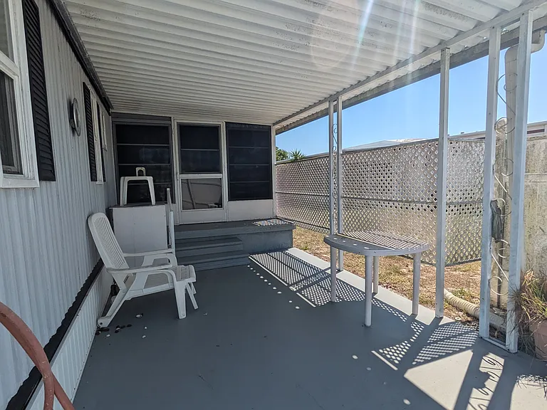 3328 Illinois Ave — Photo 17
