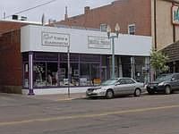 1st image of 213 E Grand Ave