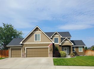 836 W Tropical Dr, Nampa, ID 83686