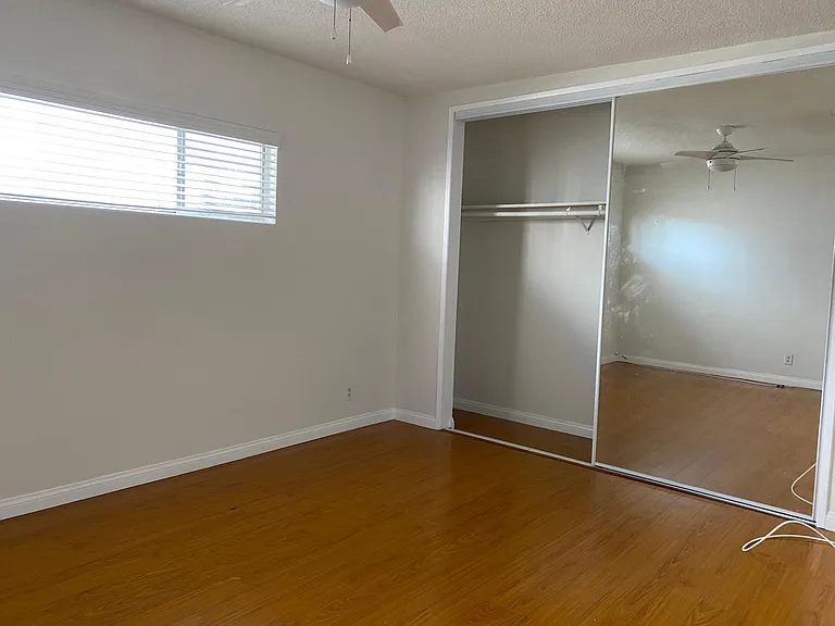 9129 National Blvd #10 — Photo 26