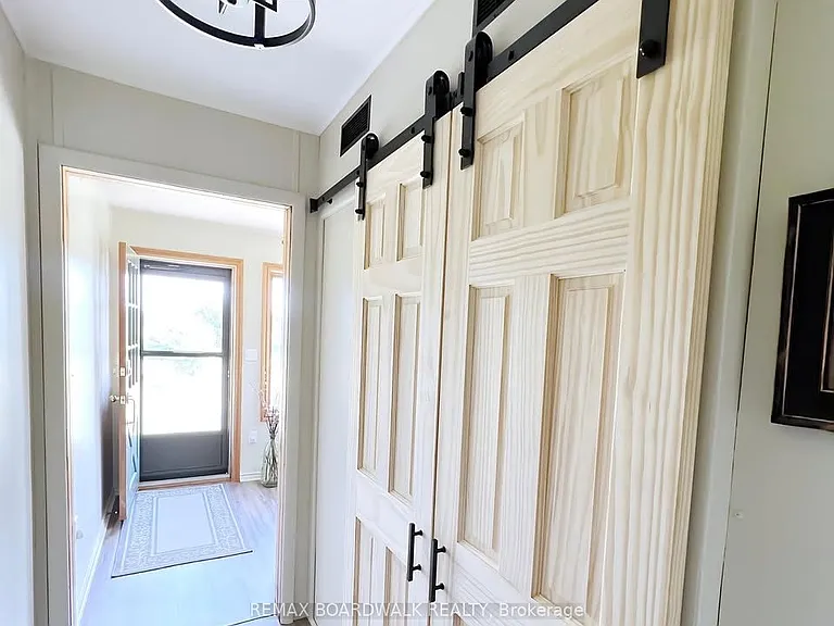 244 Sunset Dr — Photo 4