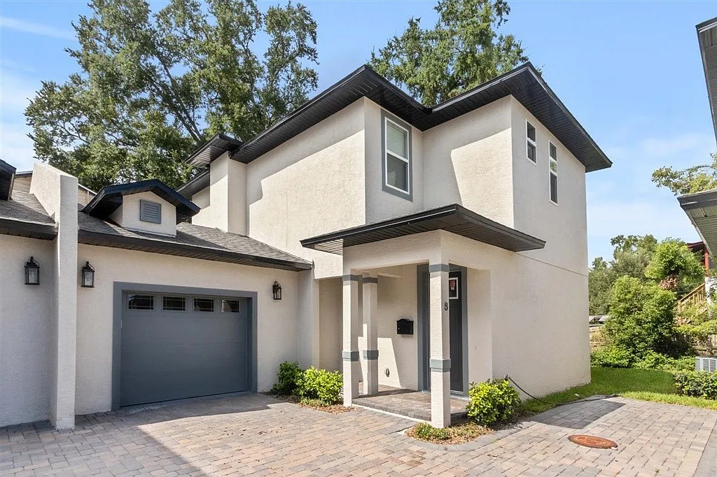 Newer Construction in Downtown/Milk District Orlando — Photo 1