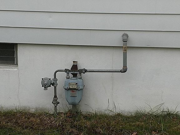 2nd image of 560 Caranetta Dr
