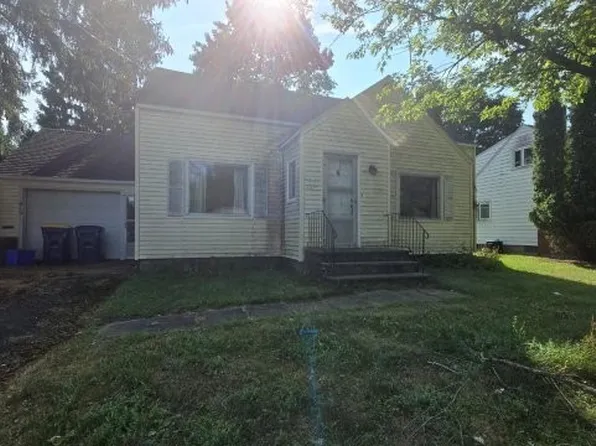 415 Meadow Rd, Syracuse, NY 13219
