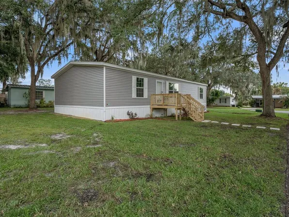 5585 Hancock Dr, Wildwood, FL 34785