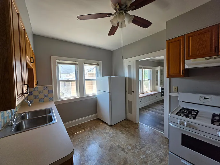 2145 Wascana Ave #UP — Photo 9