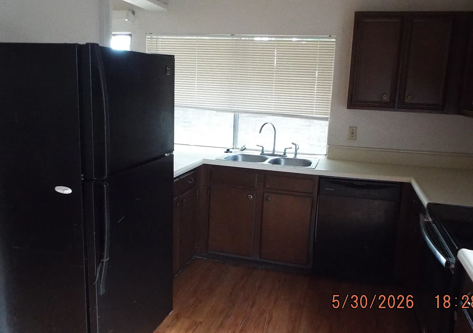 3 bed, 1140 sqft, $1,645 — Photo 4
