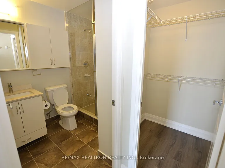 75 N Park Rd #302 — Photo 21