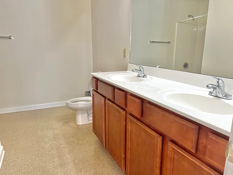 805 & 807 Melanie Ln #807 — Photo 13