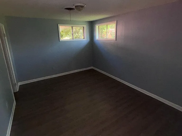 3237 Harris Ave — Photo 7