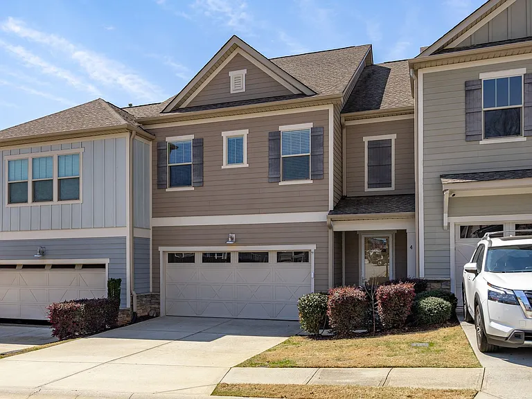 4 Tatum Ln — Photo 4