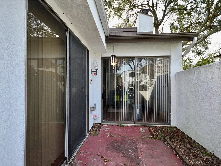 7655 S Braeswood Blvd #26 — Photo 25