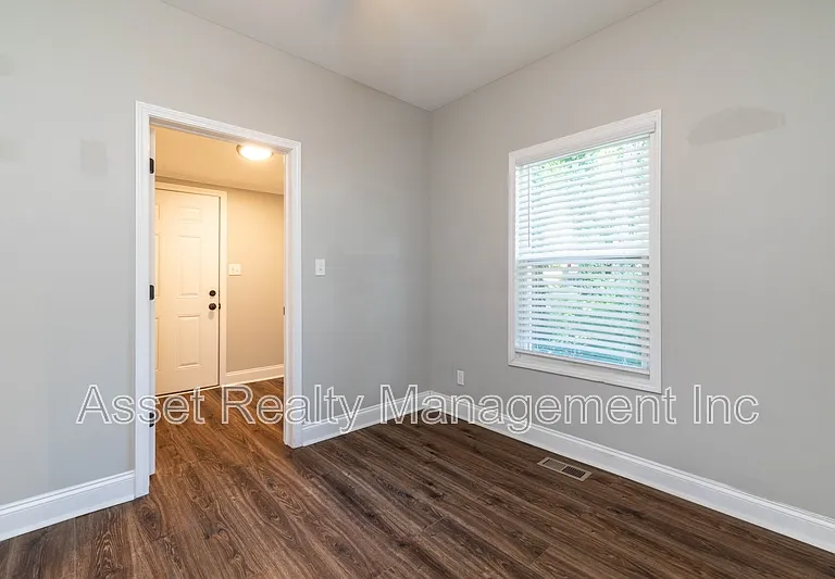 1715 Fay St — Photo 18
