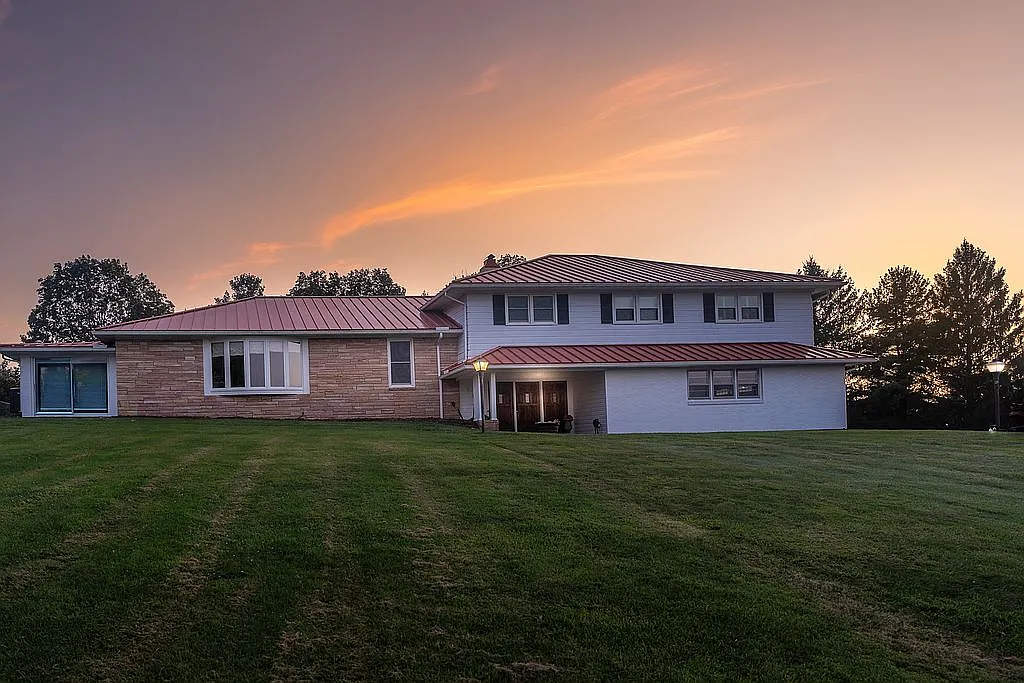 132 Crockett Dr photo 1