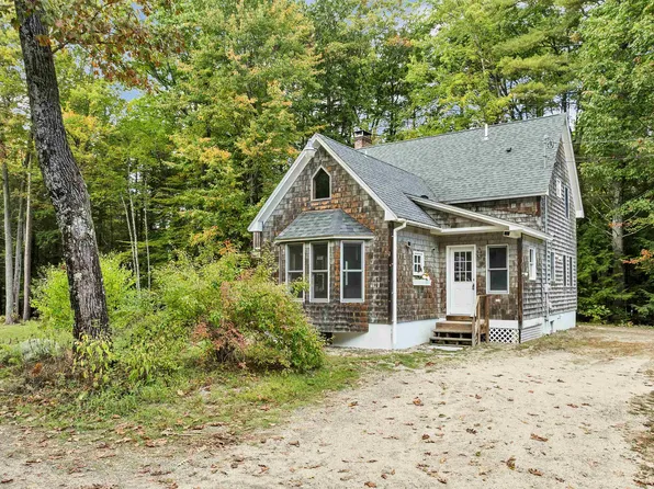 8 Beech River Circle, Ossipee, NH 03814