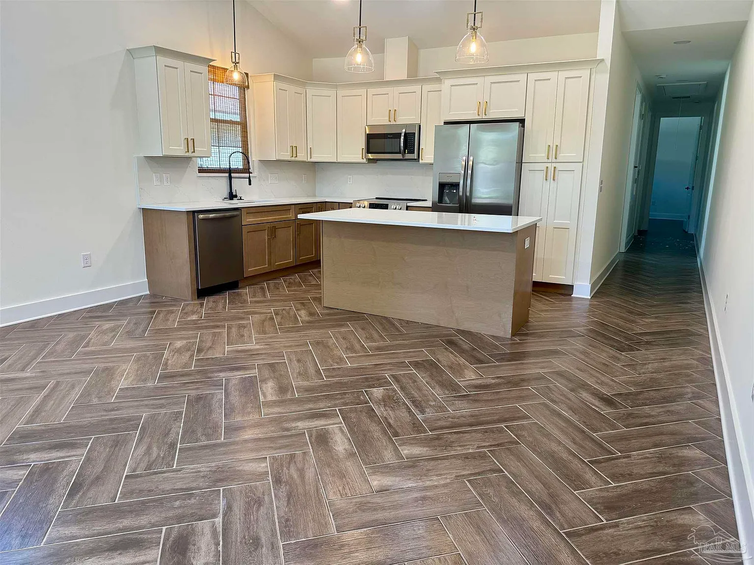 2 bed, 1000 sqft, $2,300 — Photo 4