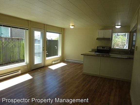 5th image of 4329 15th Ave S #9045111