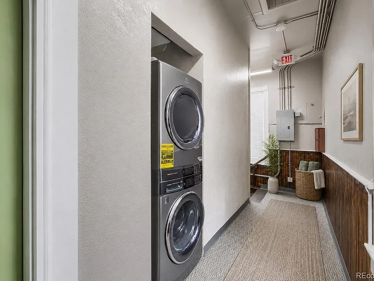 5630 Webster St #1 — Photo 11