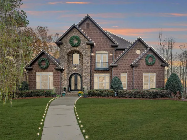 5900 Deercrest Ln, Trussville, AL 35173