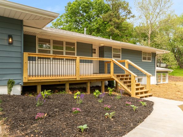441 E Lakeview Terrace, Springfield, MO 65810