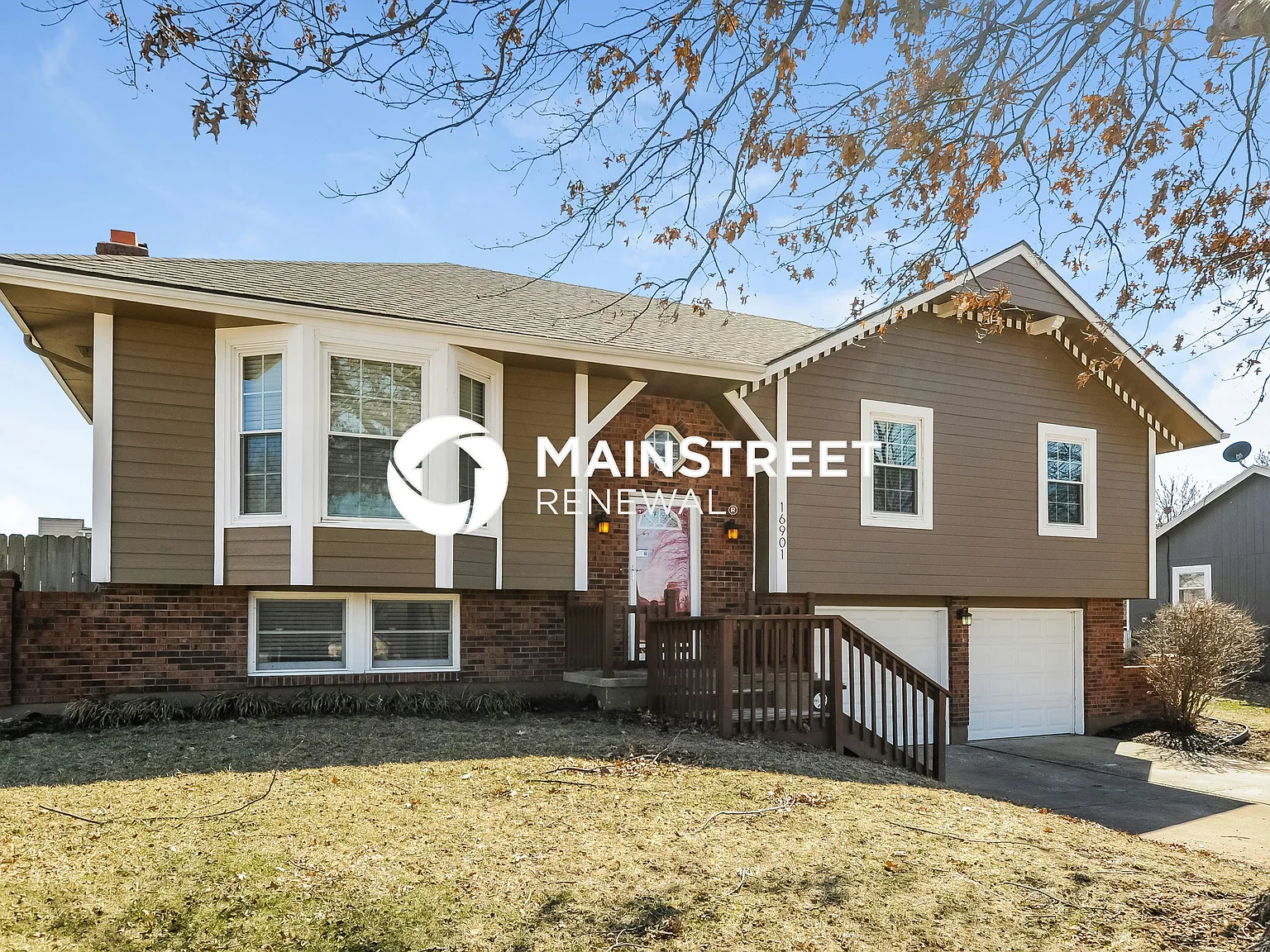 16901 Lea Ave — Photo 2