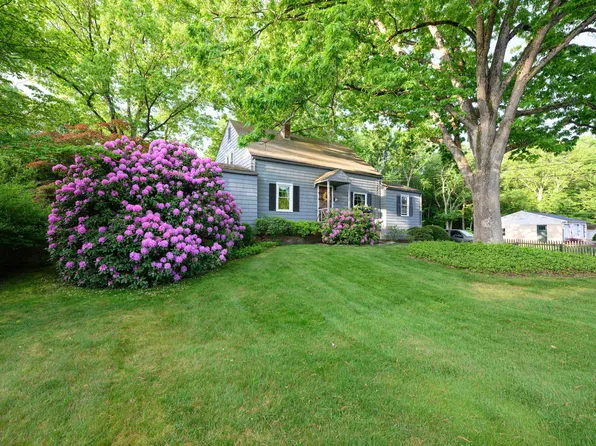 78 South Avenue, North Haven, CT 06473