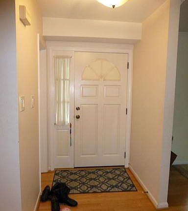 3rd image of 1107 Moorefield Hill Ct SW